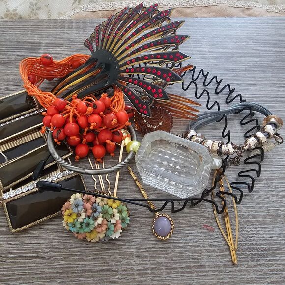 Vintage Accessories Lot Barrettes Combs Pins Slide Clip Retro Mixed Jewelry - Picture 1 of 6